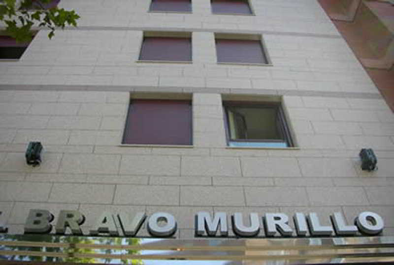 4C Bravo Murillo Madrid Exterior photo